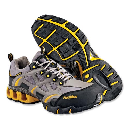 4907 Men s Nautilus Waterproof Composite Toe Athletic Shoes from Vestis